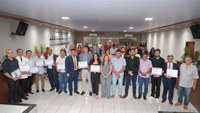 Sessão Solene e Encerramento do 2º Biênio da Câmara Municipal de Presidente Kennedy: Homenagens e Entrega de Diplomas de Honra ao Mérito